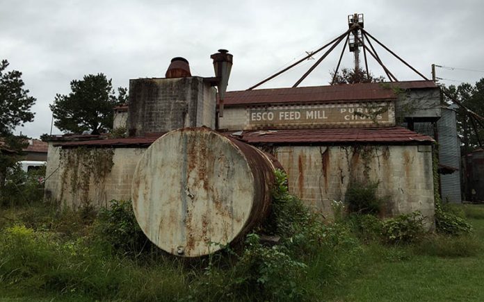 Though not featured in any Walking Dead episodes, this mill can be seen in season 4’s opening credits and is part of Atlanta Movie Tours' Walking Dead tour