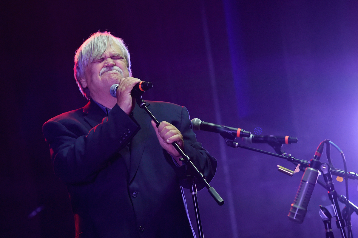 pułkownik Bruce Hampton death