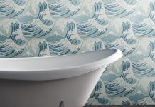 Bath and wallpaper