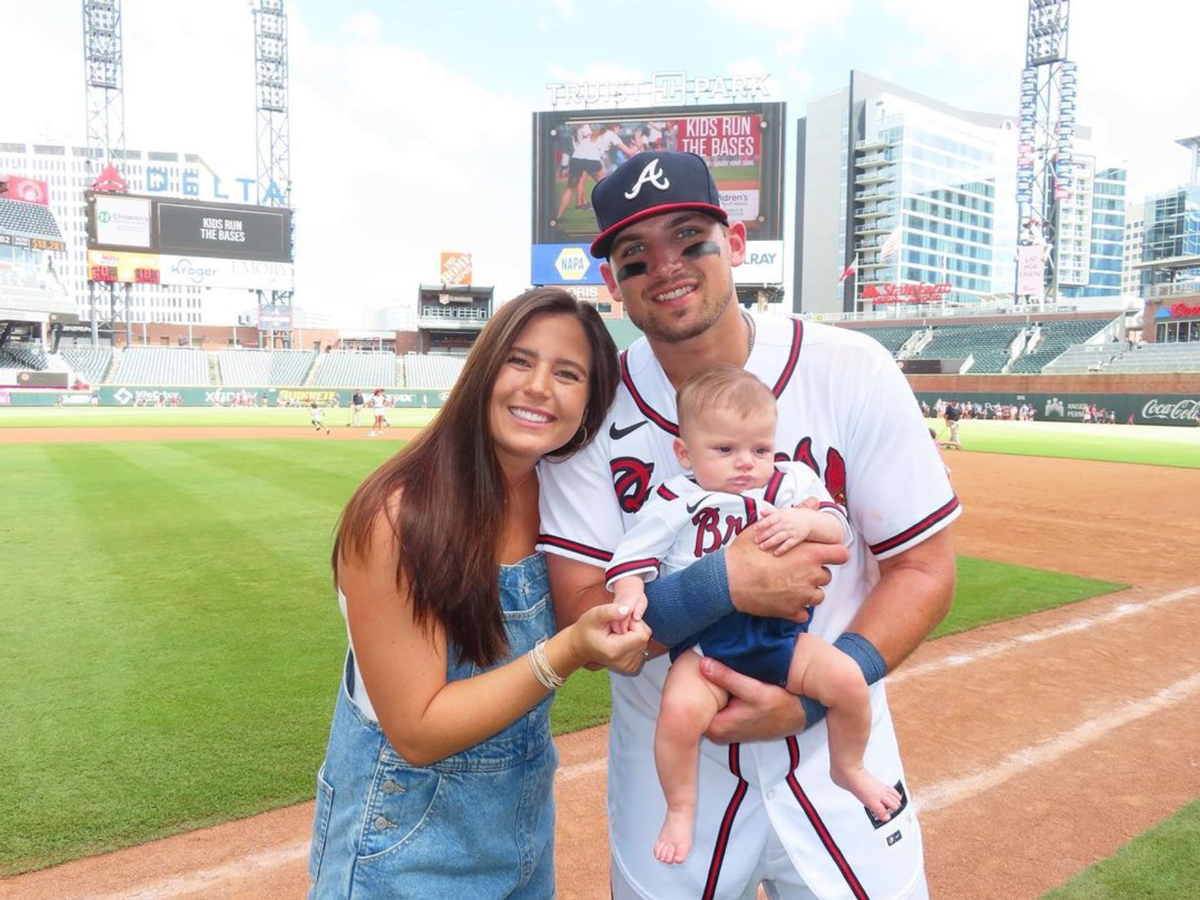 Austin Riley and wife Anna Riley announce birth of baby boy