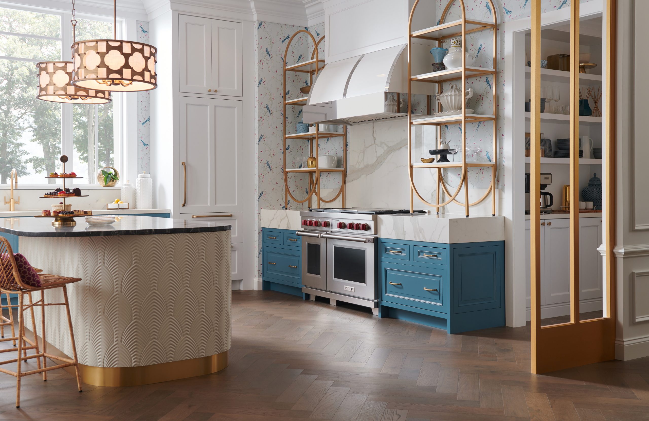 White & Gold Wolf Kitchen