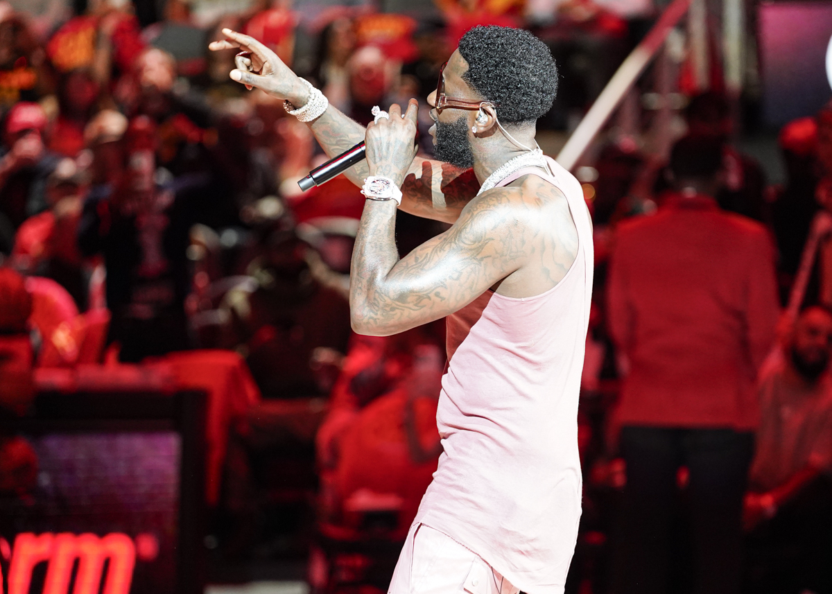 Photo: Gucci Mane performing at the Atlanta Hawks home opener