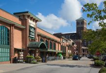 A love letter to Midtown Place, aka Atlanta’s worst shopping center the outside of Whole Foods at Midtown Place