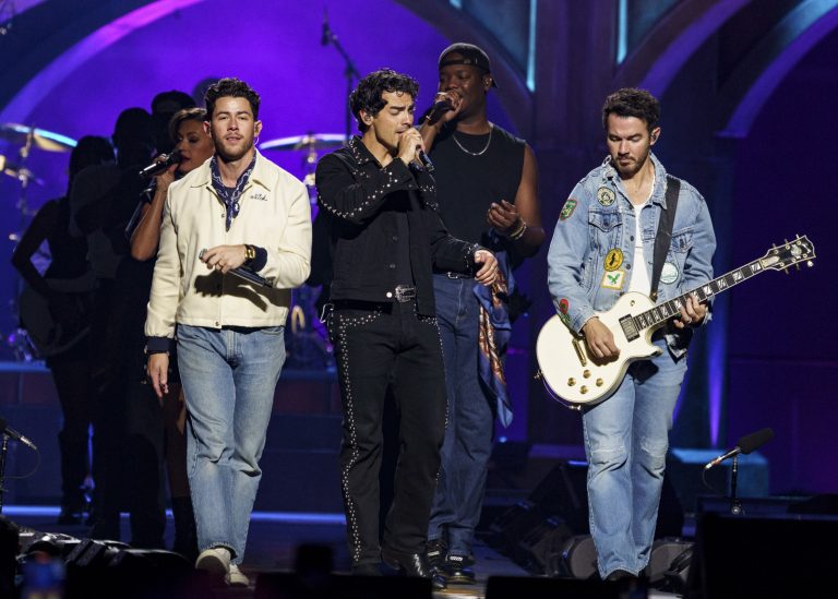 Photos: The Jonas Brothers perform at State Farm Arena