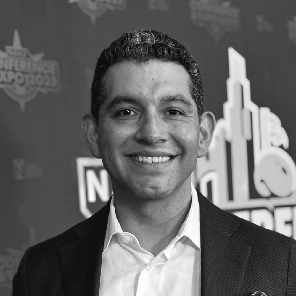 headshot of Nick Valencia